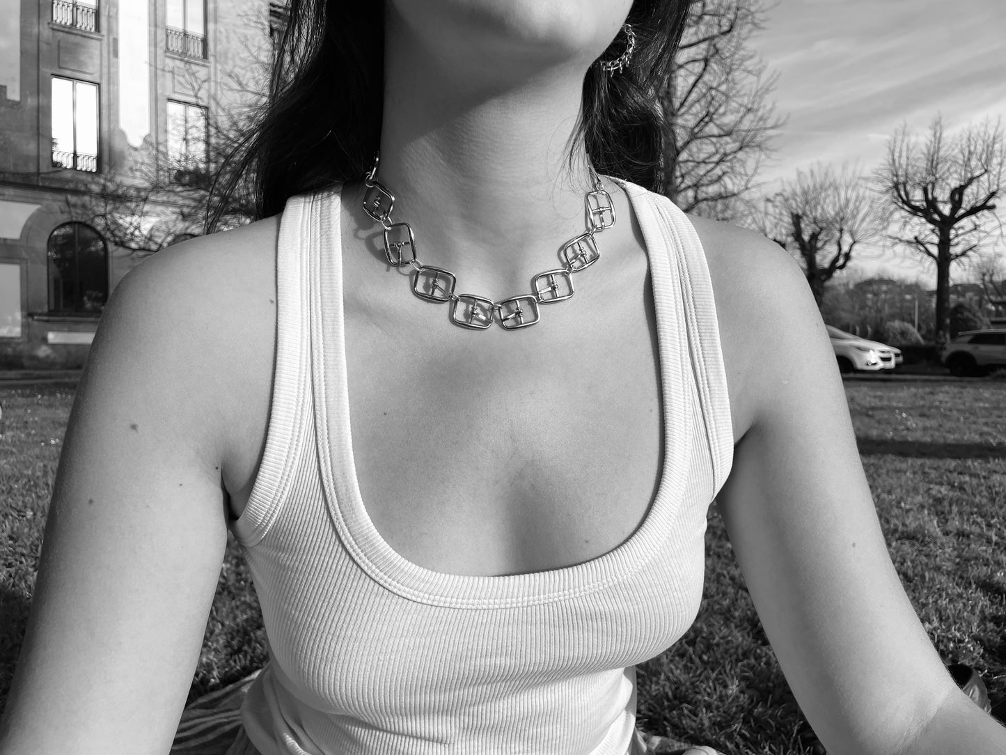 017. Choker "desate"