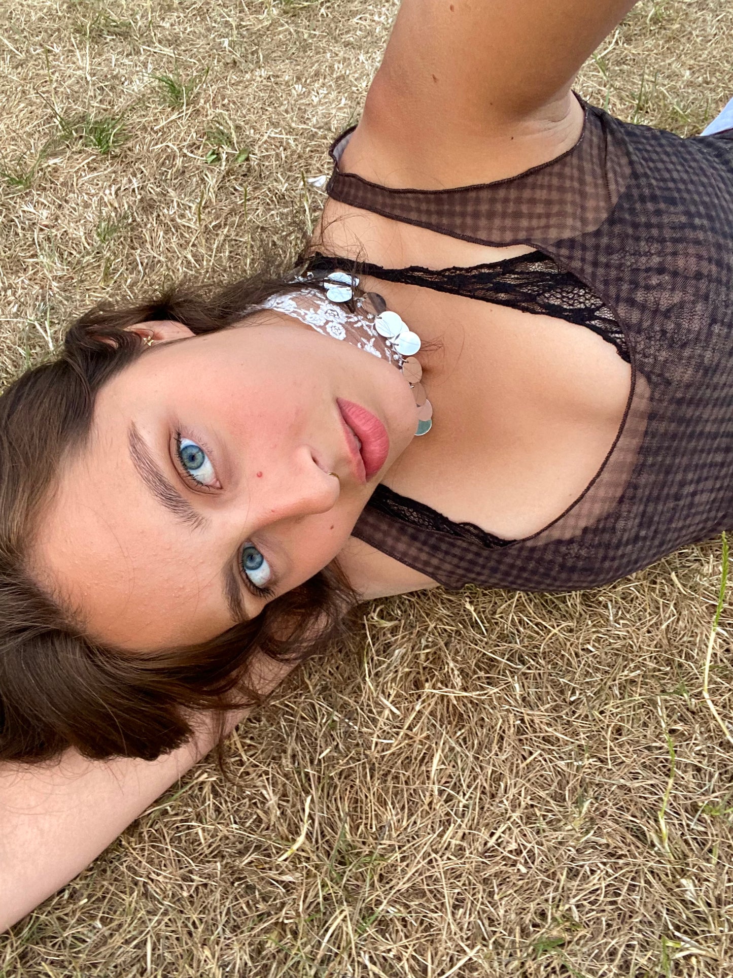 “Goodbye kiss” choker.