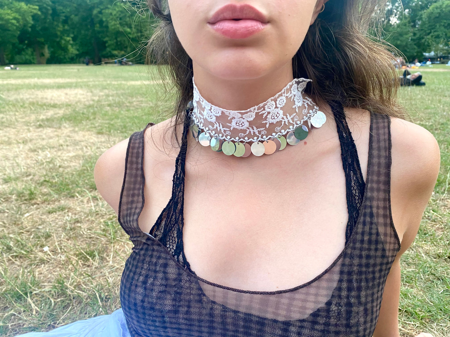 “Goodbye kiss” choker.