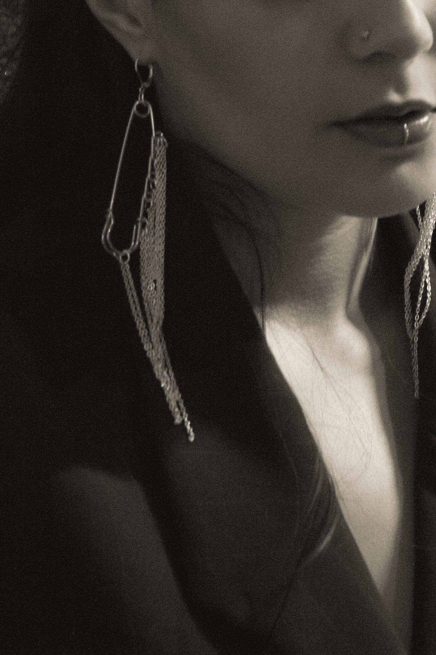 012. Pendientes "dolor"