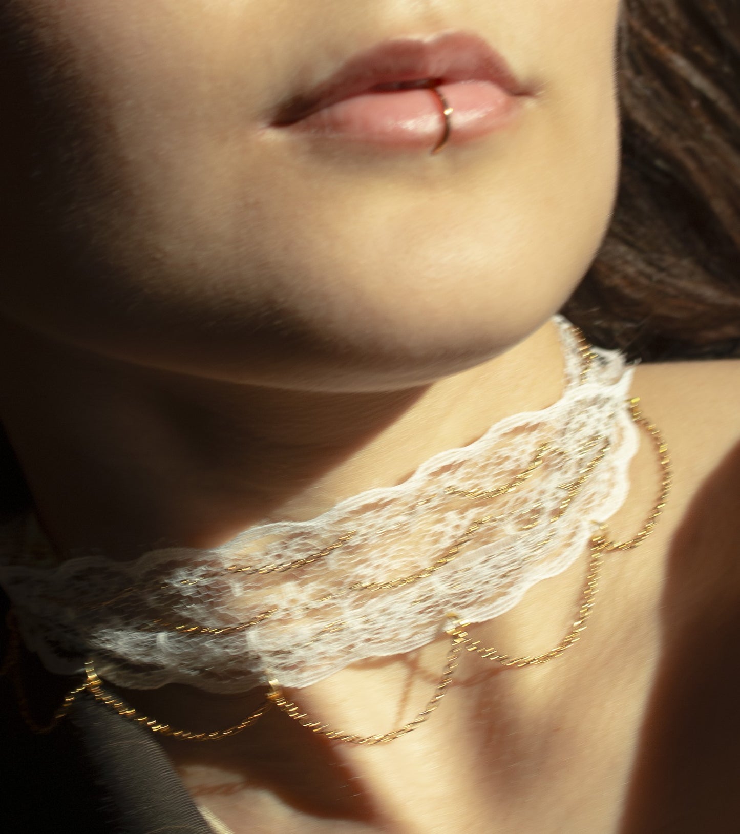 015. Choker "anulación" (dorado)